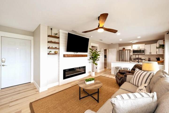 So Fire So Good 3 Comm Pools Lakeview Fireplace Destin Zewnętrze zdjęcie
